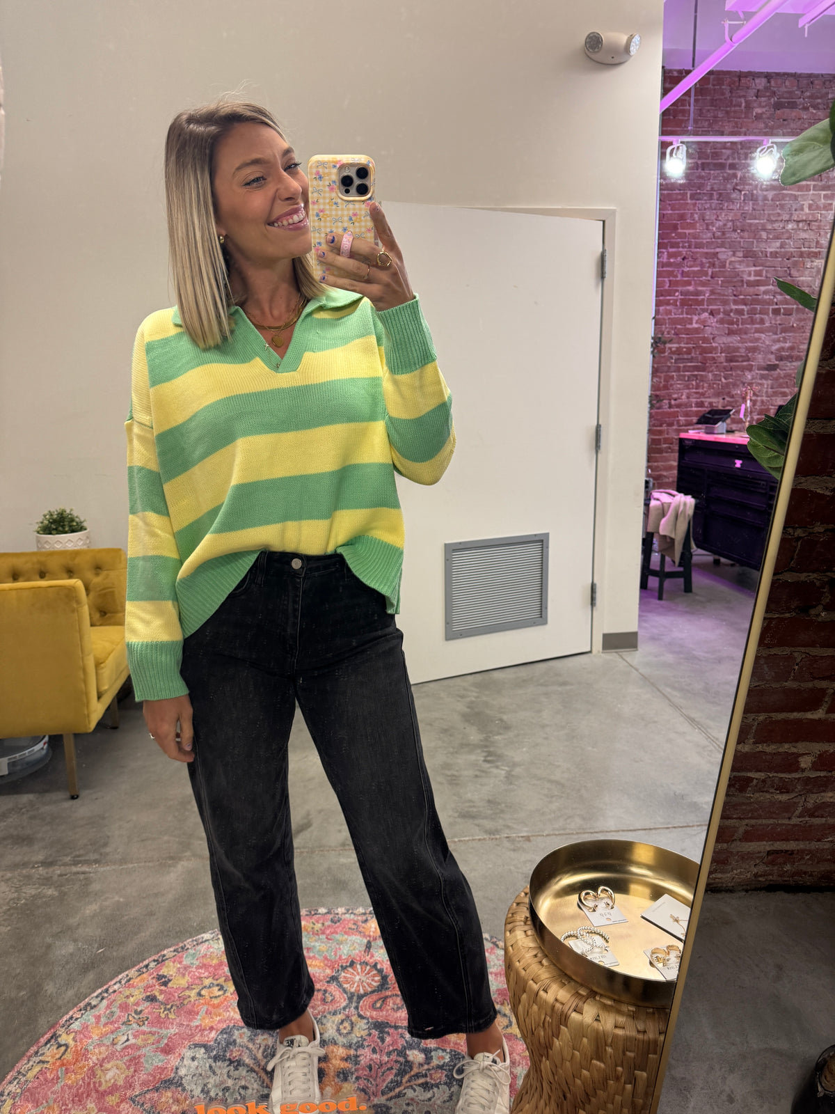 clue collared sweater