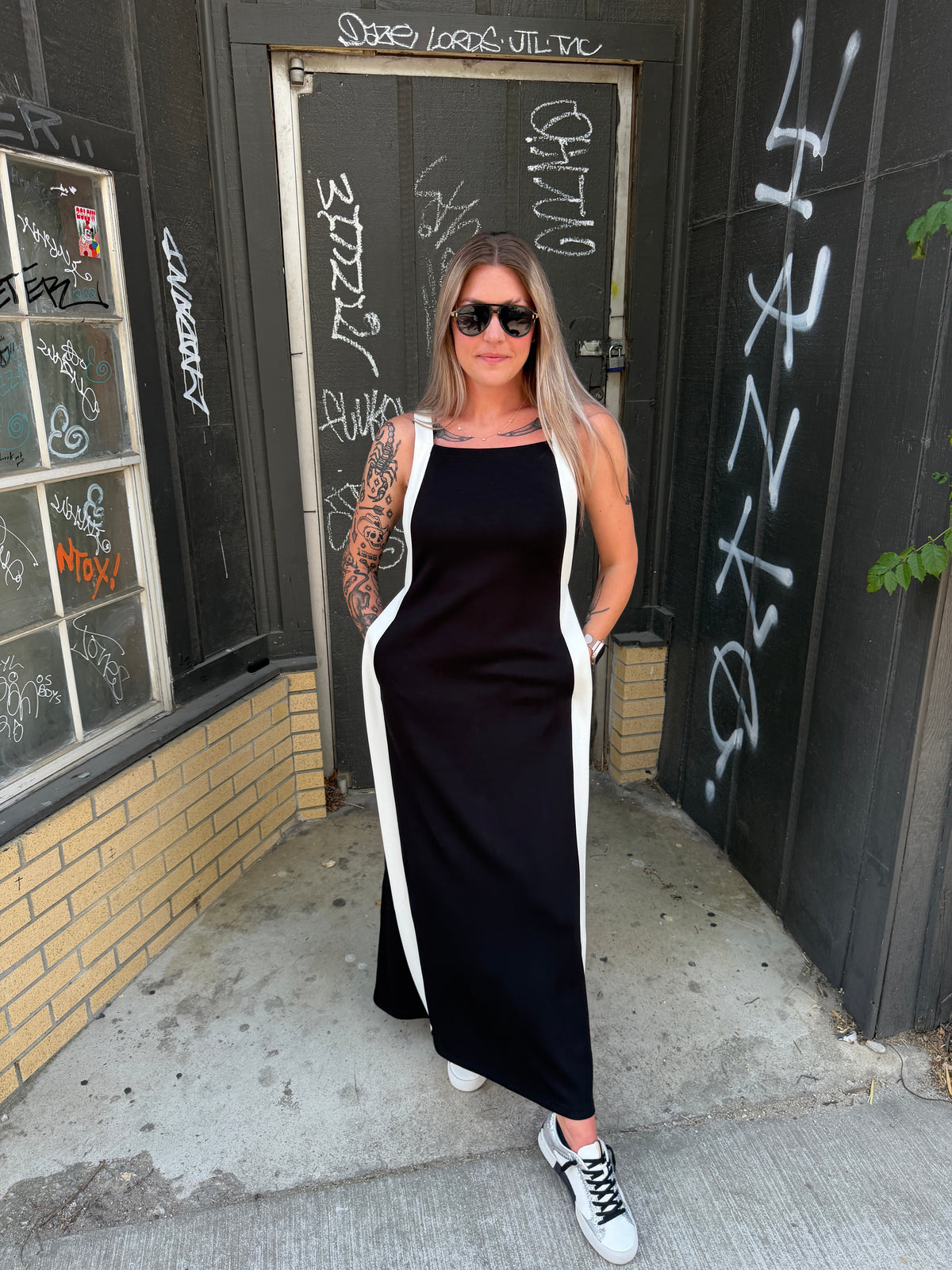 olivia midi dress in black