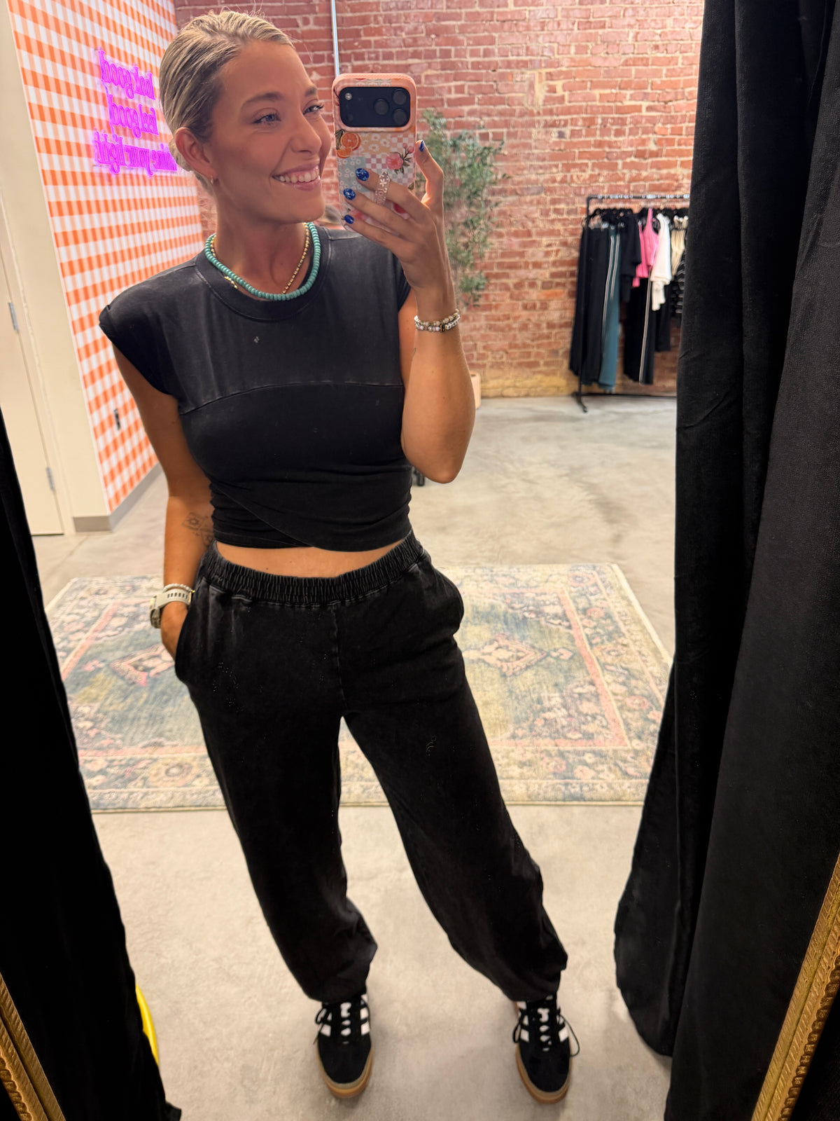 free falling set in black